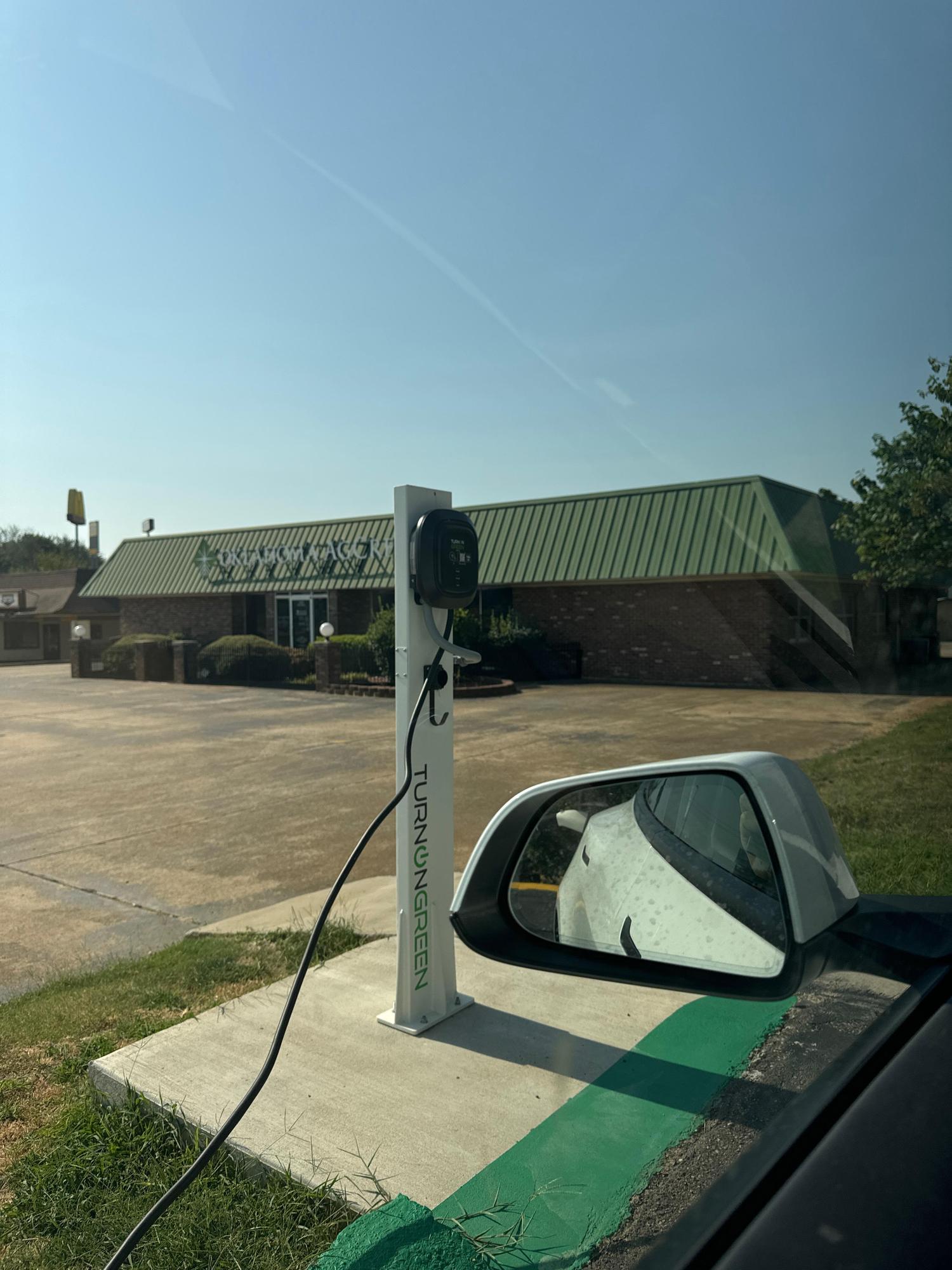 Hotel EV charging installation — Markita